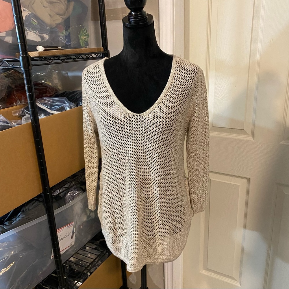 New York &Co Boho Top Mesh Tunic 3/4 Sleeves V Neckline See Through Knit Blouse